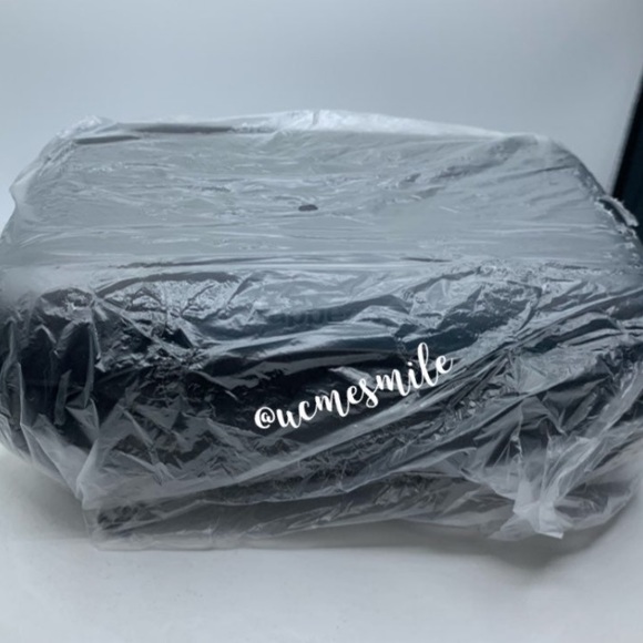 Tupperware At Lunch Box + Divided Insert on-the-go Container - Picture 5 of 8